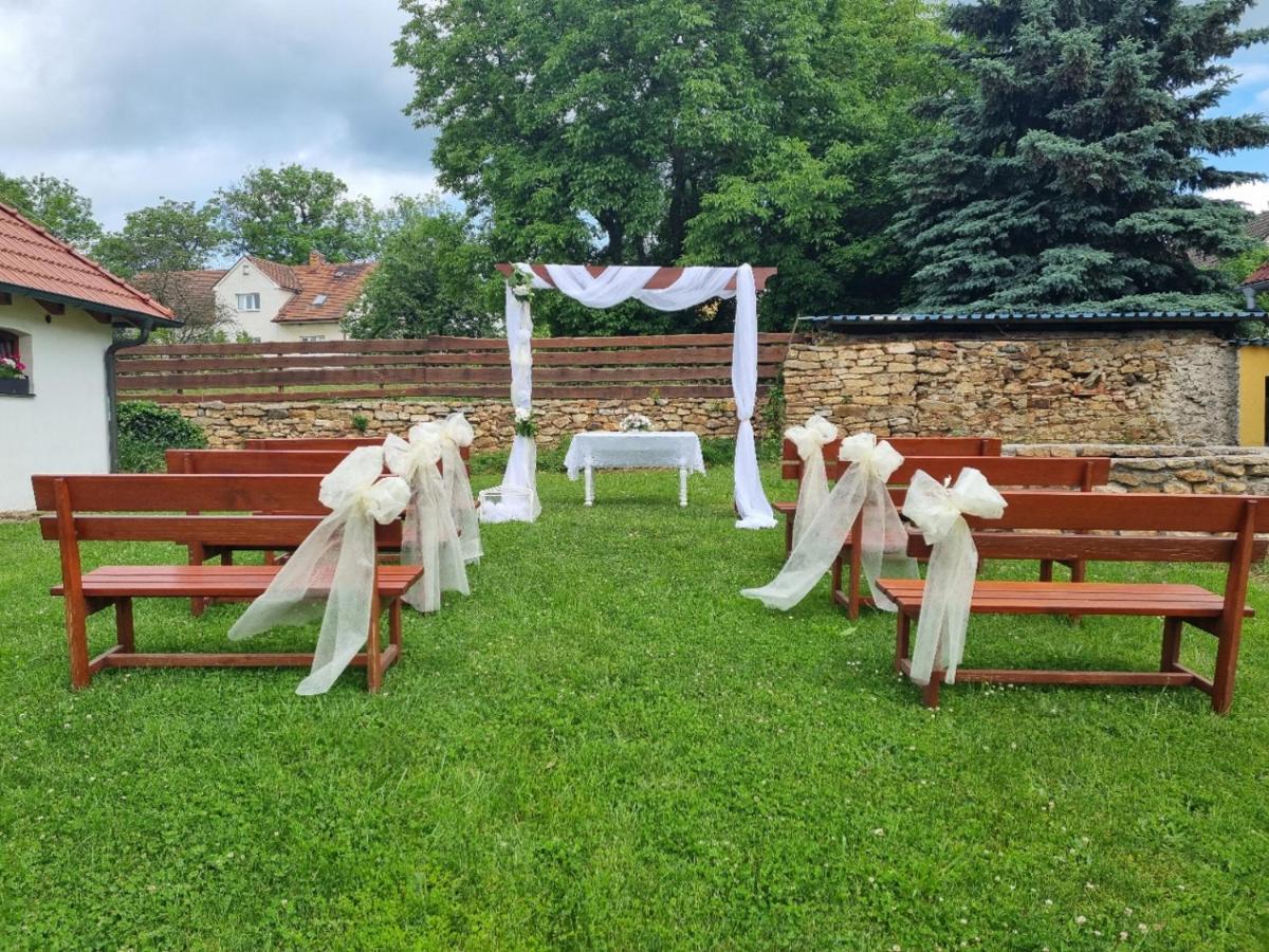 Penzion U Farmare Chotoviny Exterior photo