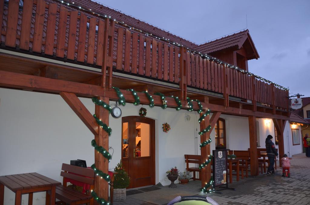 Penzion U Farmare Chotoviny Exterior photo